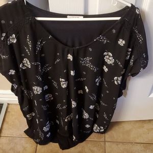Maurices top